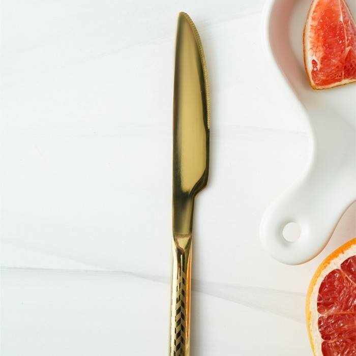 Нож столовый из нержавеющей стали Magistro Kolos, длина 22 см, цвет золотой Нож столовый из нержавеющей стали Magistro Kolos, длина 22 см, цвет золотой