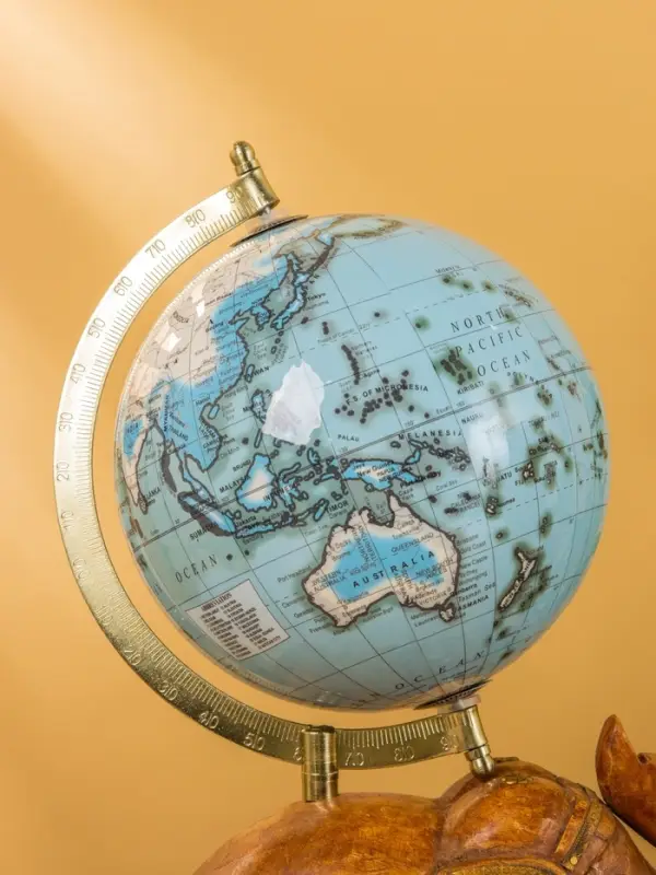 Глобус сувенирный, 25×16×36 см, подставка дерево