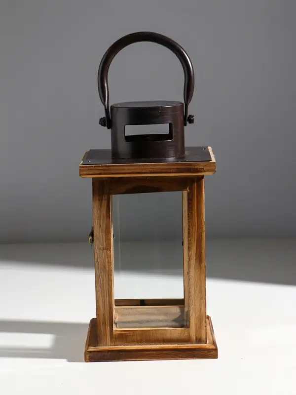 Подсвечник дерево на 1 свечу  Подсвечник дерево на 1 свечу "Фонарь" серо-коричневый 11,5х11,5х22,5 см