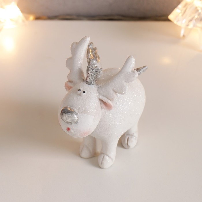 Сувенир полистоун Сувенир полистоун "Белоснежный лосик с крыльями, в короне" МИКС 7,5х7х4,5 см