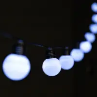 Гирлянда &laquo;Нить&raquo;, 2.7 м, с насадками &laquo;Белые шары&raquo;, уличная, IP44, 10 LED, 8 режимов, солнечная батарея, тёмная нить, свечение белое