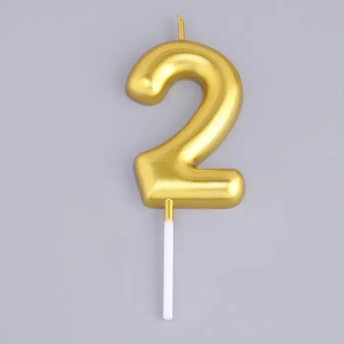 Свеча в торт «Европейская», цифра 2, 6 см, золото Свеча в торт «Европейская», цифра 2, 6 см, золото
