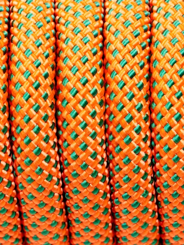 Веревка страховочно-спасательная  Веревка страховочно-спасательная "Climb" 48 прядная, зелено-оранжевая, d= 10 мм, 20 м