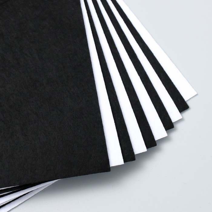 Набор клеевого фетра 20х30 см, мягкий, 1,8 мм, 10 листов, белый,черный Набор клеевого фетра 20х30 см, мягкий, 1,8 мм, 10 листов, белый,черный