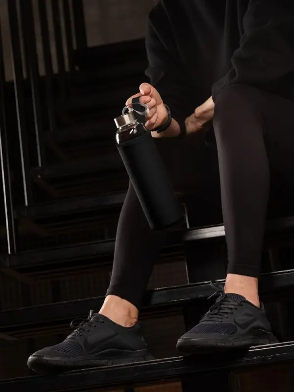 Бутылка для воды Sleeve Ace, черная Бутылка для воды Sleeve Ace, черная