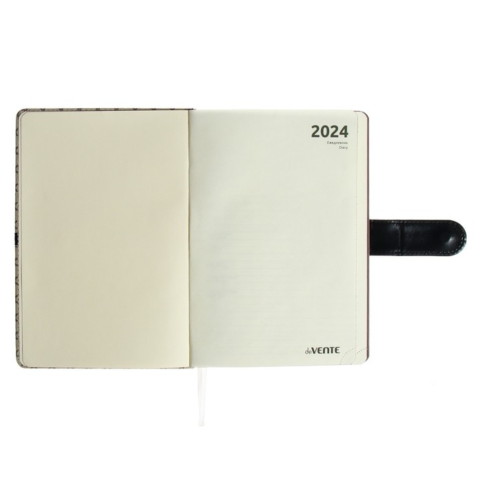 Ежедневник датированный 2024 A5 176 листов, deVENTE.Chelsea, твёрдая обложка из искусственной кожи, коричневый срез, магнитный хлястик, ляссе, кремовый блок 70 г/м2, бежевый Ежедневник датированный 2024 A5 176 листов, deVENTE.Chelsea, твёрдая обложка из искусственной кожи, коричневый срез, магнитный хлястик, ляссе, кремовый блок 70 г/м2, бежевый