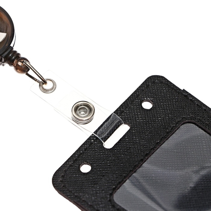 Бейдж-карман вертикальный кожзам, внешний 110x68мм, внутренний 85x54мм, рулетка 60см, чёрный. Бейдж-карман вертикальный кожзам, внешний 110x68мм, внутренний 85x54мм, рулетка 60см, чёрный.