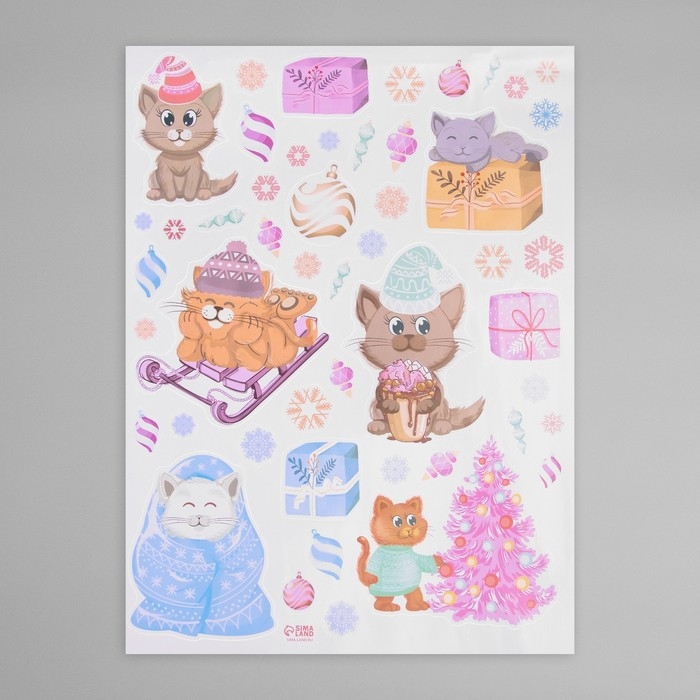 Наклейка интерьерная цветная Наклейка интерьерная цветная "Котики и новогодние игрушки" 30х40 см