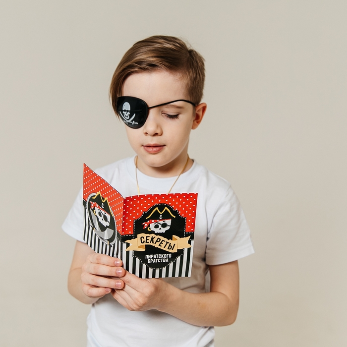 Карнавальный набор «Карамба», 4 предмета: наглазник,орден, подзорн. труба,кодекс Карнавальный набор «Карамба», 4 предмета: наглазник,орден, подзорн. труба,кодекс