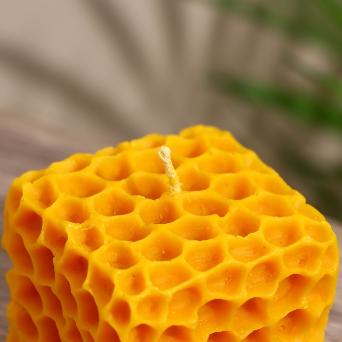 Свеча  Свеча "Соты" 5х5х5 см, соевый воск МИКС