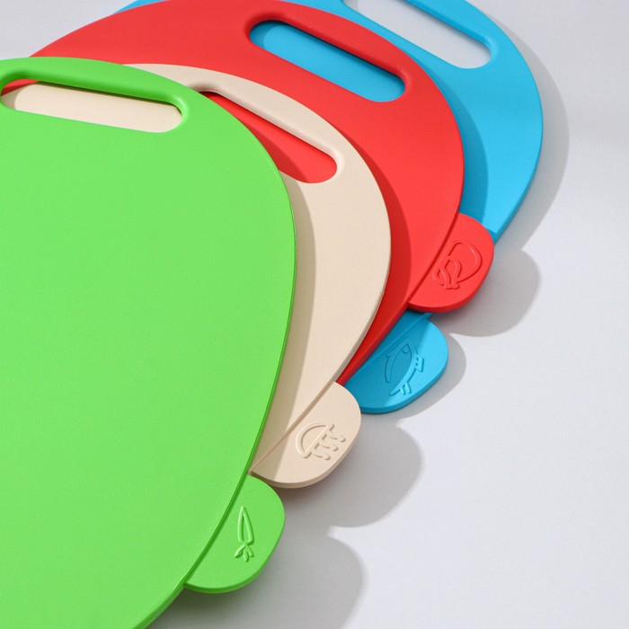 Набор разделочных досок, 4 шт, 30×22×7 см, размер 1 доски 29×19,5 см, овальные, с маркерами, на подставке