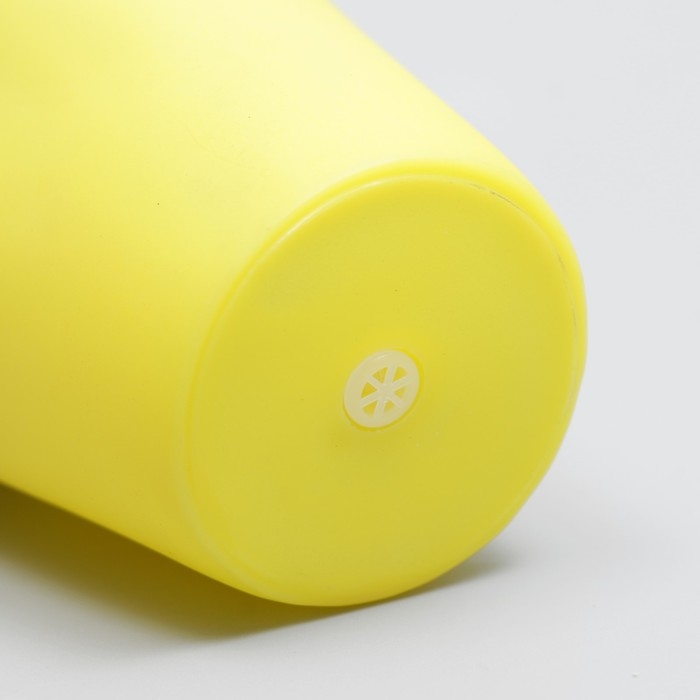 Игрушка пищащая  Игрушка пищащая "Кофе" для собак, 10 х 7 см, жёлтая