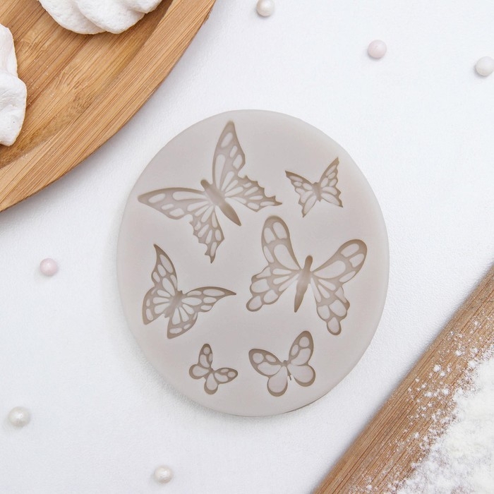 Молд Доляна «Шесть бабочек», силикон, 8,4×7,5 см, цвет МИКС Молд Доляна «Шесть бабочек», силикон, 8,4×7,5 см, цвет МИКС