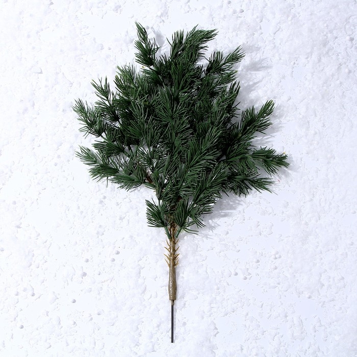 Декор &laquo;Ветвь очаровательной ели&raquo;