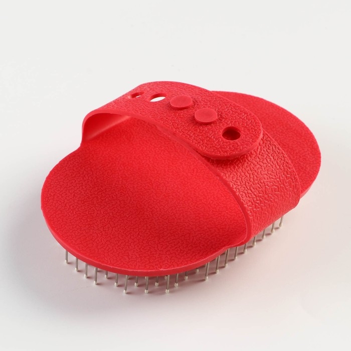 Расчёска-наладонник с металлическими зубьями, 13 х 8,5 см, красная Расчёска-наладонник с металлическими зубьями, 13 х 8,5 см, красная