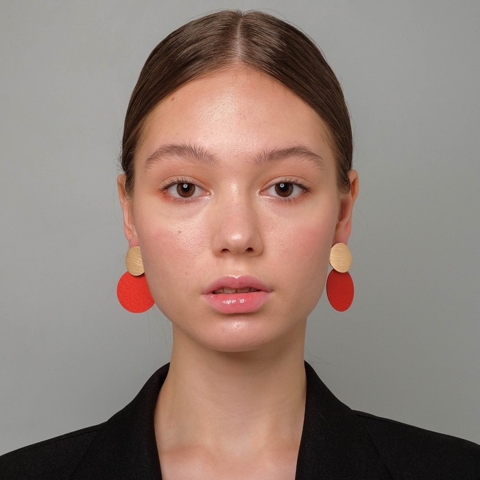 Серьги металл &laquo;Леди&raquo; текстурные, цвет красный в золоте