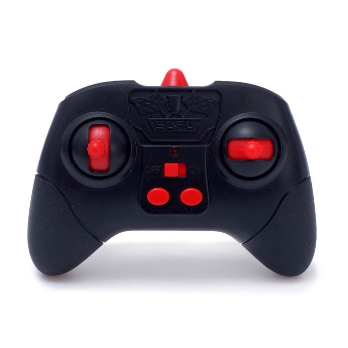 Машина-трансформер «Вездеход», полный привод, движение во всех направлениях, цвет красный Машина-трансформер «Вездеход», полный привод, движение во всех направлениях, цвет красный