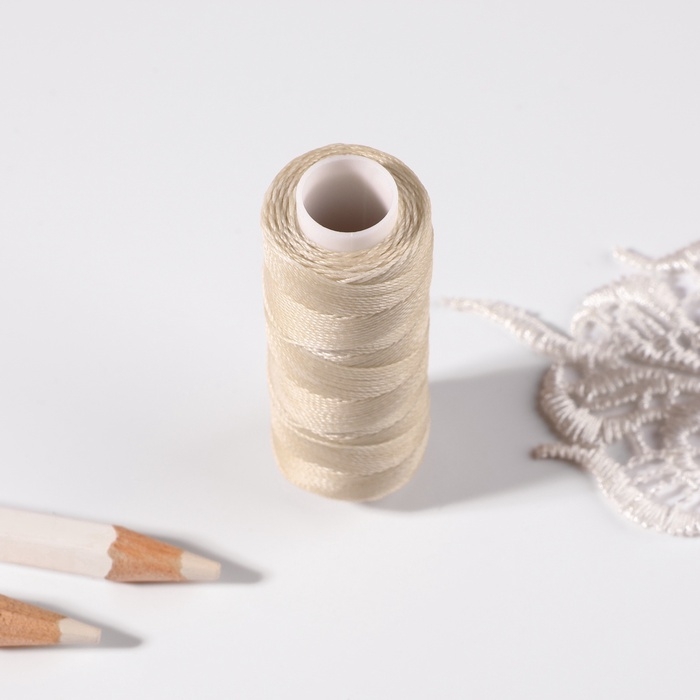 Нитки вощёные, круглые, 300D/3, 0,35 мм, 60 ± 2 м, цвет молочный Нитки вощёные, круглые, 300D/3, 0,35 мм, 60 ± 2 м, цвет молочный