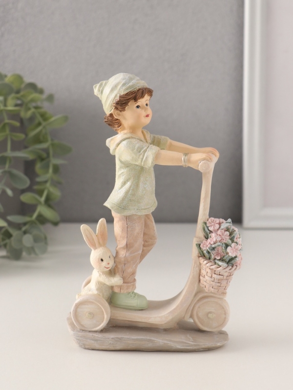 Сувенир полистоун Сувенир полистоун "Мальчишка на самокате, с кроликом и корзиной цветов" 11,5х4,5х16,5 см