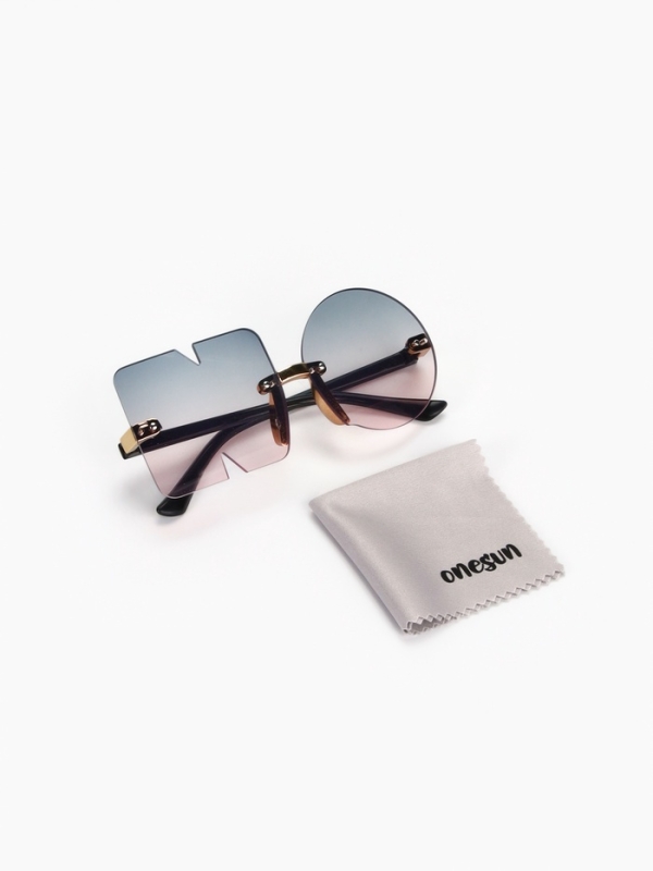 Очки солнцезащитные женские, дужка 12.2 см, ширина 12.3 см, линза 5.2 х 5.3 см Очки солнцезащитные женские, дужка 12.2 см, ширина 12.3 см, линза 5.2 х 5.3 см