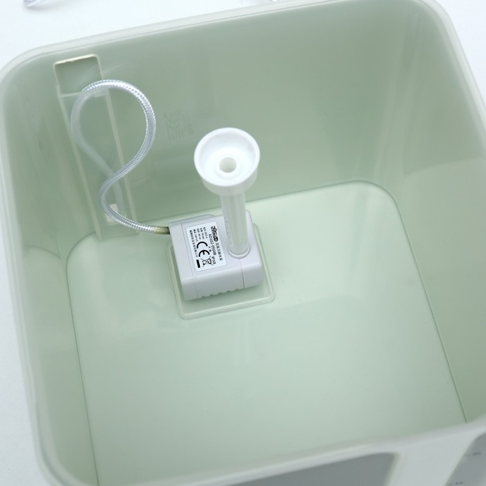 Фонтанчик для животных Carno, 2 л, с датчиком воды и фильтром, 18х16 см 2 л, зелёный Фонтанчик для животных Carno, 2 л, с датчиком воды и фильтром, 18х16 см 2 л, зелёный