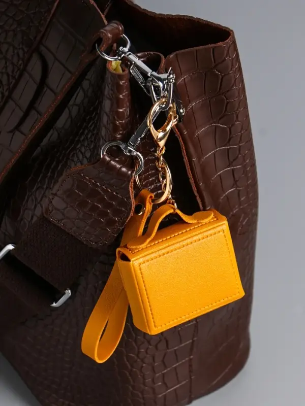 Брелок кожзам с карабином, с ремешком Брелок кожзам с карабином, с ремешком "Сумочка" жёлтый 6,2х2,5х7 см