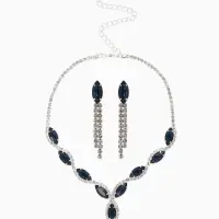 Набор 2 пред-а: серьги, колье "Вечерний шик" лепестки, цвет бело-тёмно-синий в серебре Набор 2 пред-а: серьги, колье "Вечерний шик" лепестки, цвет бело-тёмно-синий в серебре