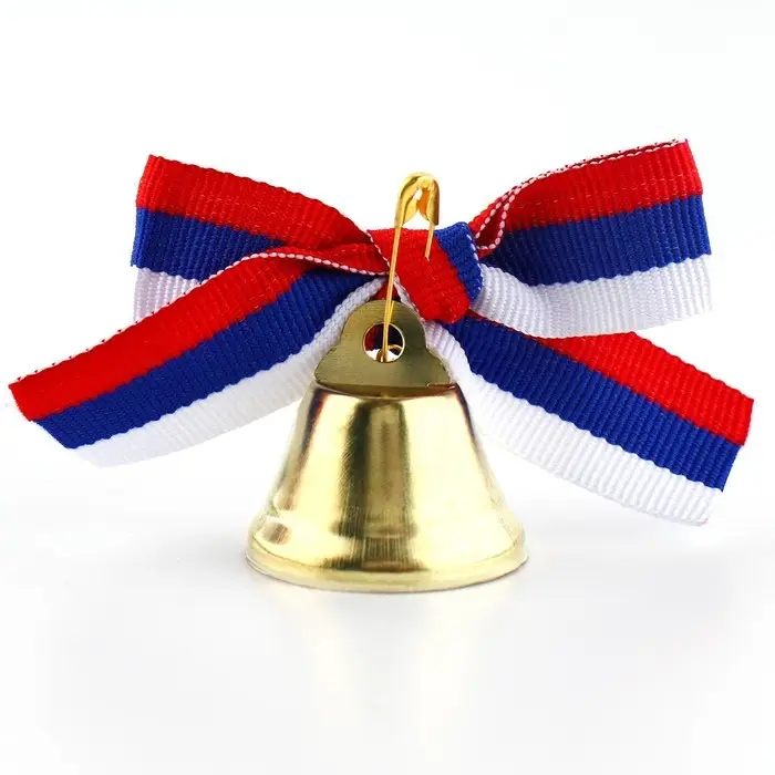 Колокольчик на булавке с бантом на выпускной, триколор, d = 2,6 см Колокольчик на булавке с бантом на выпускной, триколор, d = 2,6 см