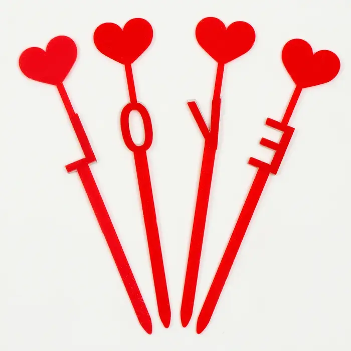 Топпер для торта &laquo;Любовь&raquo;, набор 4 шт.