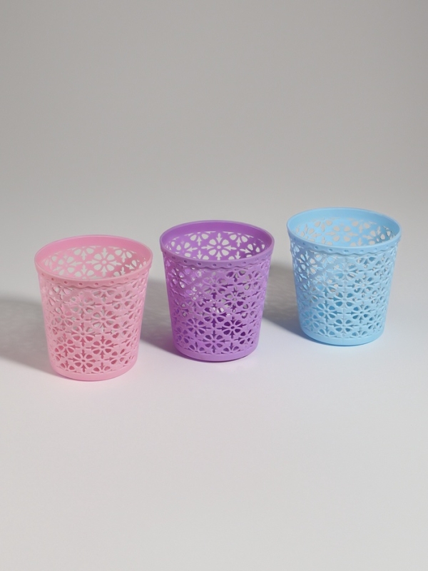 Органайзер - подставка для хранения маникюрных/косметических принадлежностей, d = 8,5 × 10,2 см, цвет МИКС Органайзер - подставка для хранения маникюрных/косметических принадлежностей, d = 8,5 × 10,2 см, цвет МИКС