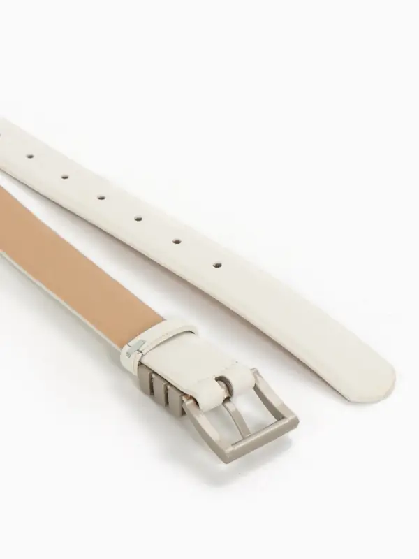 Ремень женский, 110&times;2.8 см, прямоугольная пряжка металл, серебристая, белый