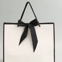 Пакет подарочный, белый, с бантом, 32 х 25 х 11 см