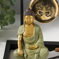 Сад Дзен "Будда в зелёном у гонга" песок+камни+аромапалочки 13,2х15х16 см