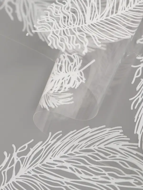 Плёнка для цветов &laquo;Перышки&raquo;, прозрачная/белая, 0.6&times;9.3&plusmn;5% м, 40 мкм, 200 г