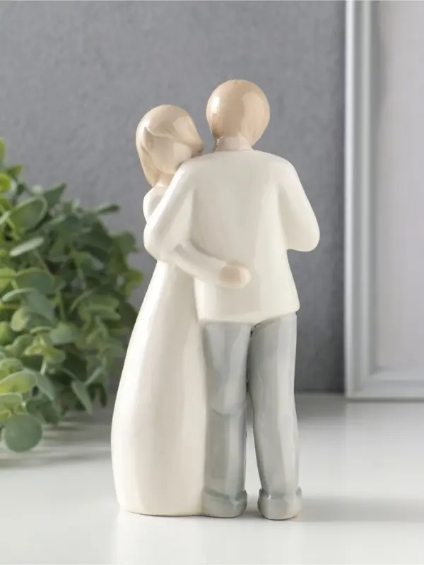 Сувенир керамика "Влюблённая пара. Близость" 8х5,5х17 см