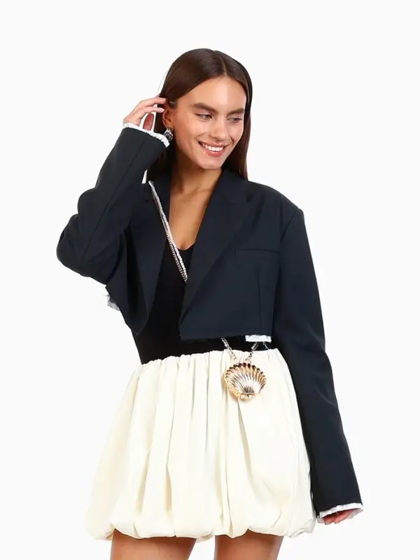 Сумка мини-клатч на магните, в форме ракушки, жёсткий корпус, на длинной цепочке, золотистая