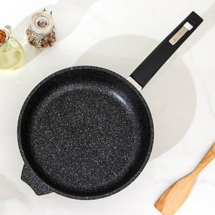 Сковорода «Гранит Star», d=22 см, стеклянная крышка, антипригарное покрытие, тёмно-синий Сковорода «Гранит Star», d=22 см, стеклянная крышка, антипригарное покрытие, тёмно-синий