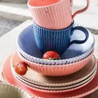 Чайная пара Доляна &laquo;Коралл&raquo;, кружка 275 мл, блюдце 15.9&times;15.9 см, фарфор, розовая