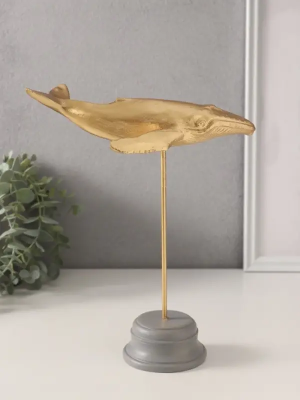 Фигурка &laquo;Золотой кит&raquo;, полистоун, 20&times;11&times;22.5 см