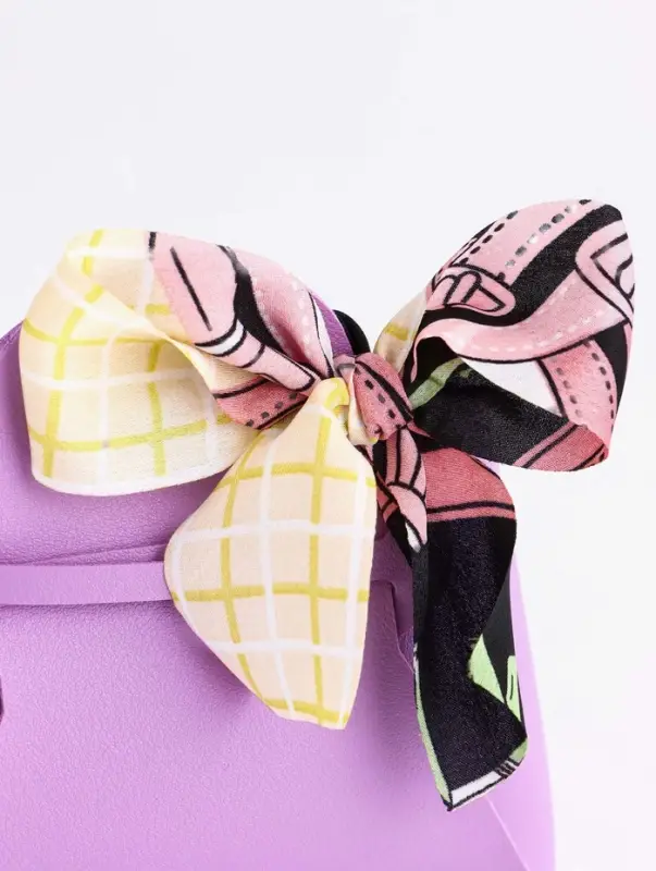 Кожанная подарочная сумочка 13 х12 х 5,5 см сиреневая Кожанная подарочная сумочка 13 х12 х 5,5 см сиреневая