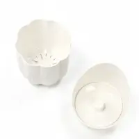 Горшок цветочный &laquo;Лаура&raquo;, пластиковый, с поддоном, 1.6 л, 14&times;14&times;12.5 см, белый