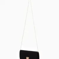 Сумка-клатч женская вечерняя на клапане, на длинной цепочке, однотонная, чёрная