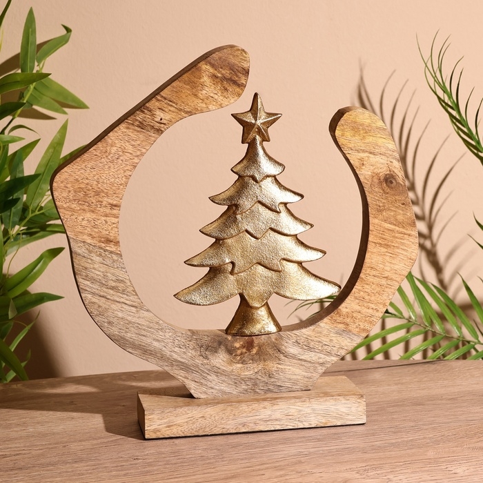 Сувенир интерьерный в деревянном кольце  Сувенир интерьерный в деревянном кольце "Ёлочка" 30х8х33 см