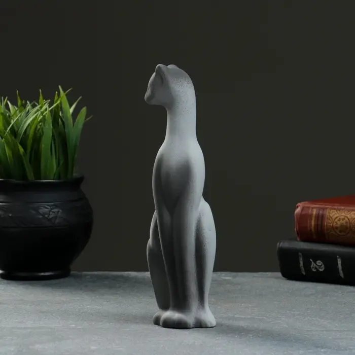 Фигурка керамика &laquo;Кошка Багира наклоненная&raquo;, серо-чёрный, 4&times;5&times;20 см