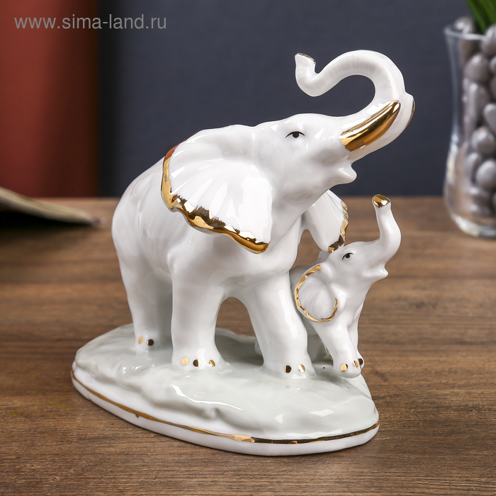 Сувенир керамика "Прогулка слона со слонёнка" белый с золотом 12,2х12,7х7,2 см
