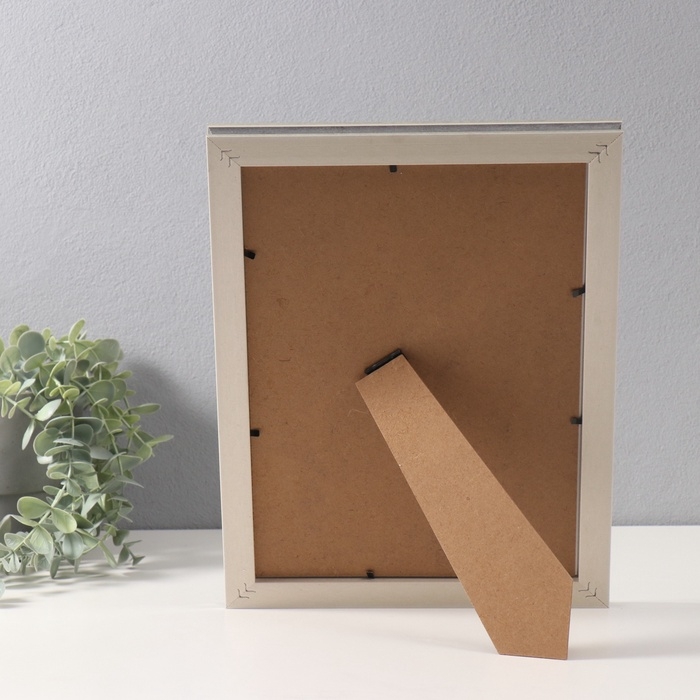 Фоторамка пластик формат А4 см Фоторамка пластик формат А4 см "Габриэль" серая с серебряной полосой 2,2х25х33,7 см