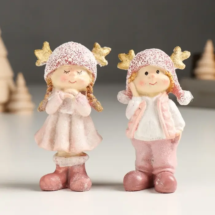 Фигурка полистоун &laquo;Малыш. Малышка в розовом, с рожками на шапке, стоит&raquo;, 3&times;4.5&times;9 см, МИКС
