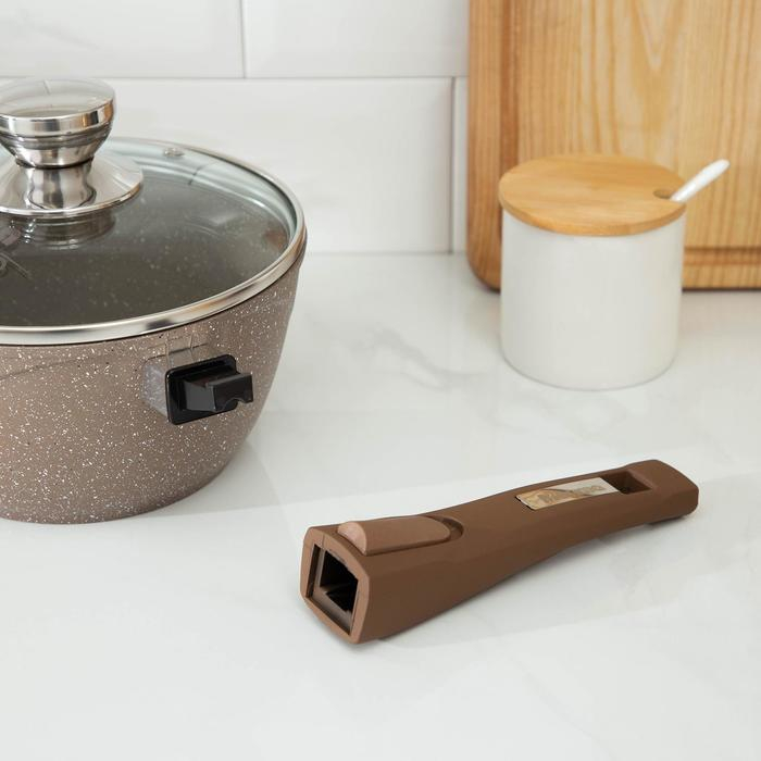 Ковш «Гранит Brown», 1,7 л, съёмная ручка, стеклянная крышка, антипригарное покрытие, цвет коричневый Ковш «Гранит Brown», 1,7 л, съёмная ручка, стеклянная крышка, антипригарное покрытие, цвет коричневый