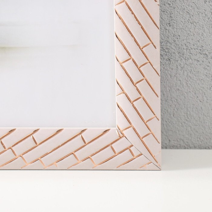 Фоторамка пластик 30х40 см Фоторамка пластик 30х40 см "Кирпичная кладка" белая 44х34 см