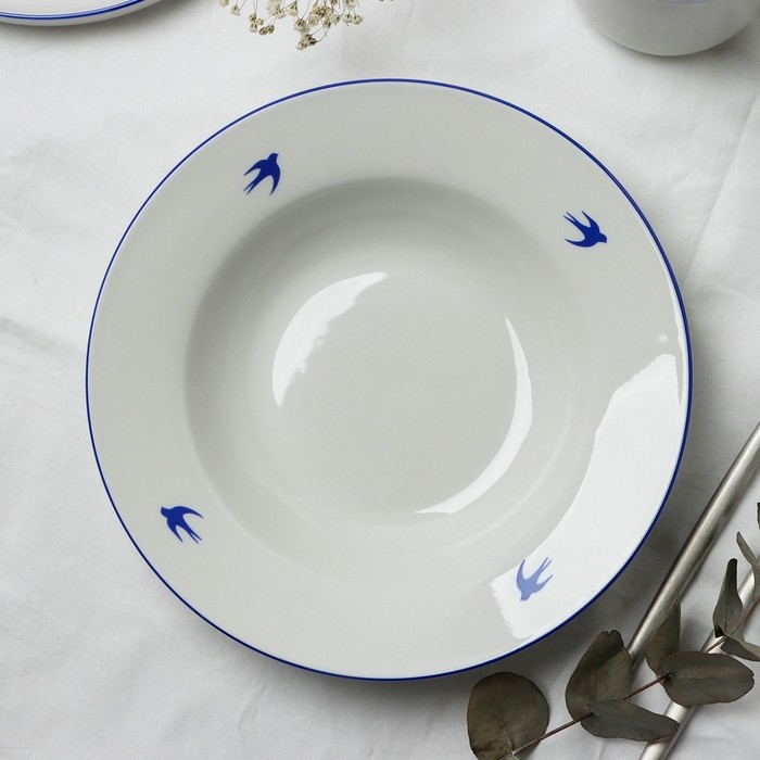 Тарелка плоская керамическая «Ласточка», 22.4 см, 300 мл, цвет белый